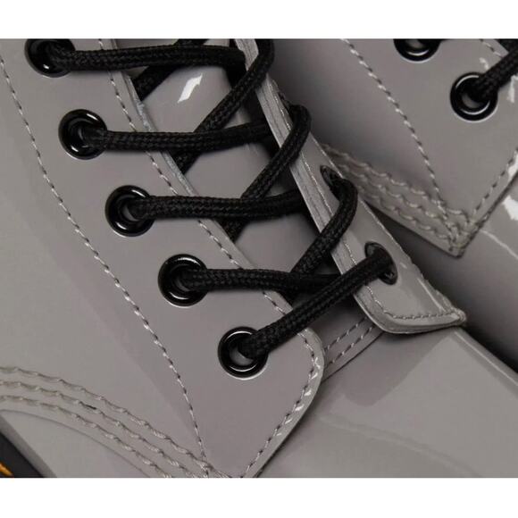 Dr Martens 1460 WOMEN'S PATENT LEATHER LACE UP BOOTS size US 7 NWT - Picture 8 of 14